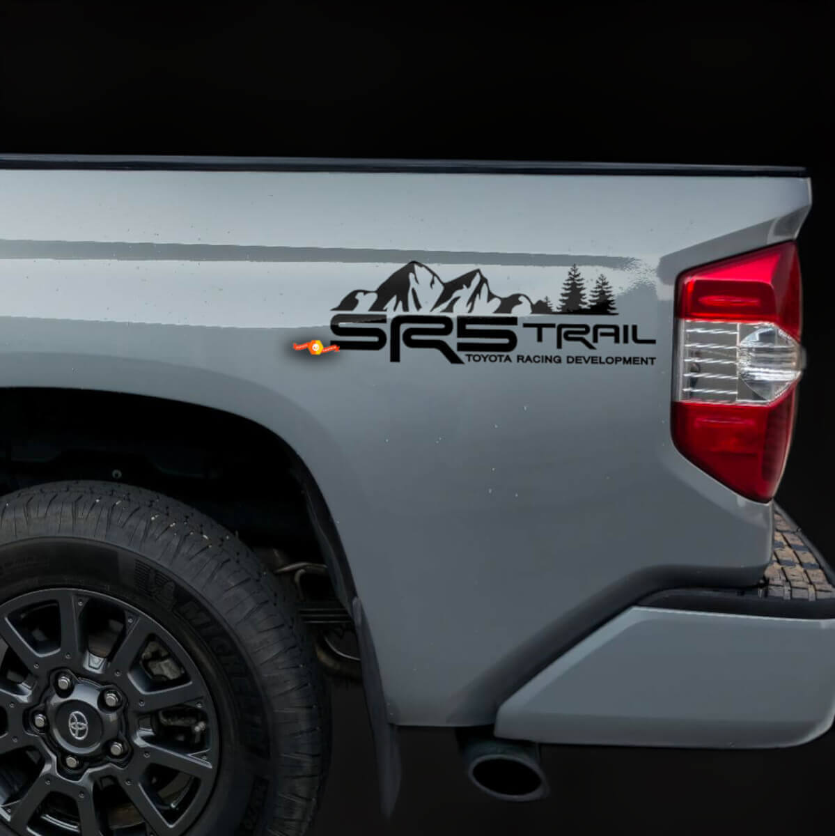 Jeu d’autocollants en vinyle style montagne SR5 Trail pour les côtés de benne Toyota Tacoma Tundra