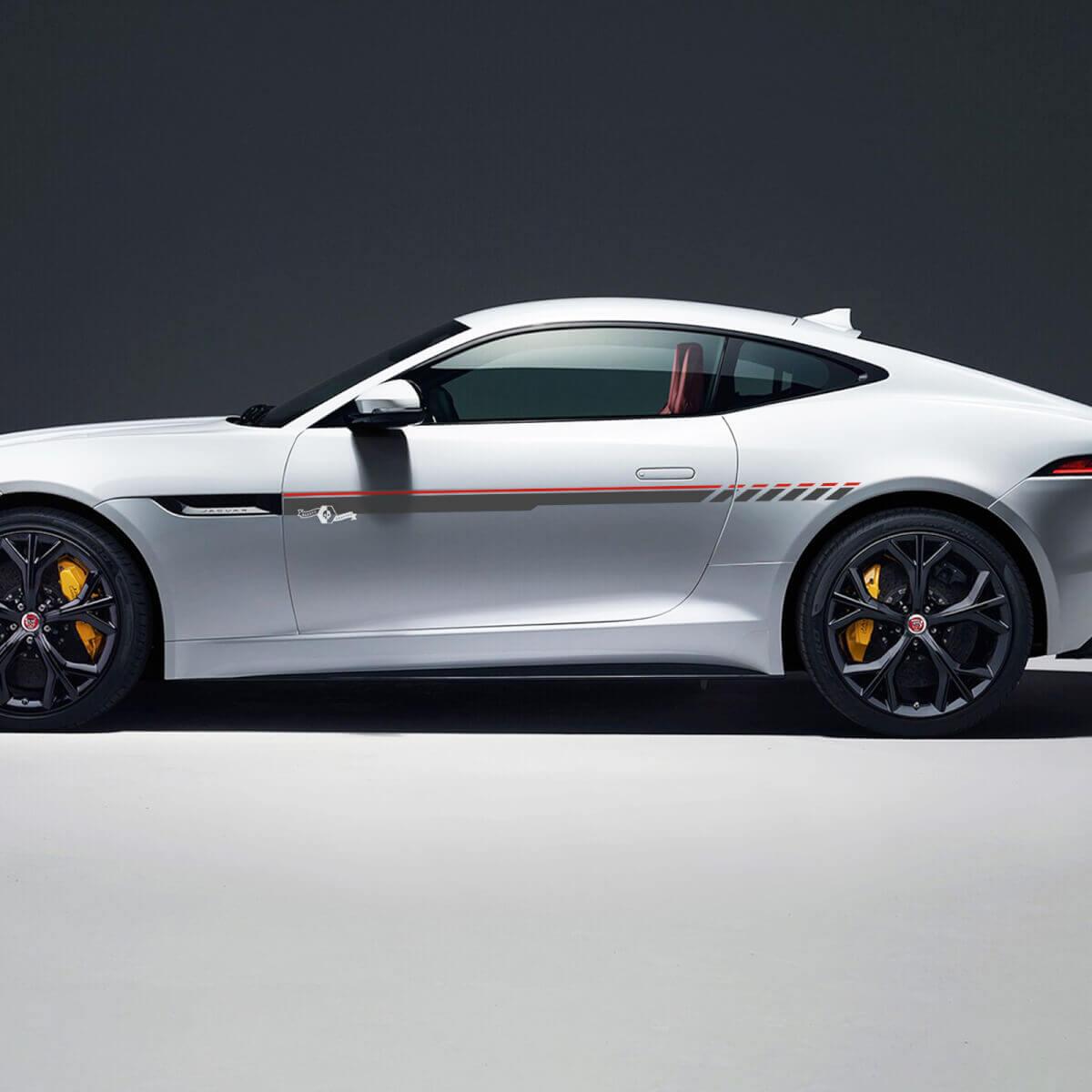 Paire Jaguar F-Type R Side Racing Graphics Portes Stripe Damier drapeau autocollant Logo autocollant 2 couleurs

