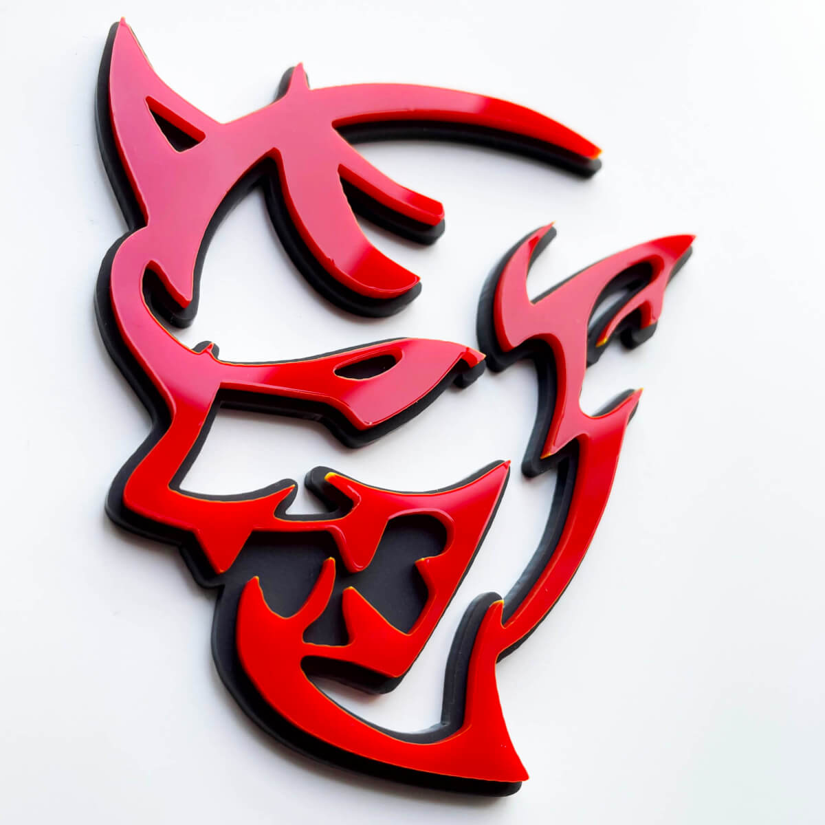 Badge 3D personnalisé Demon Dodge Charger Challenger logo Fender Badges Emblème Rouge vs Noir

