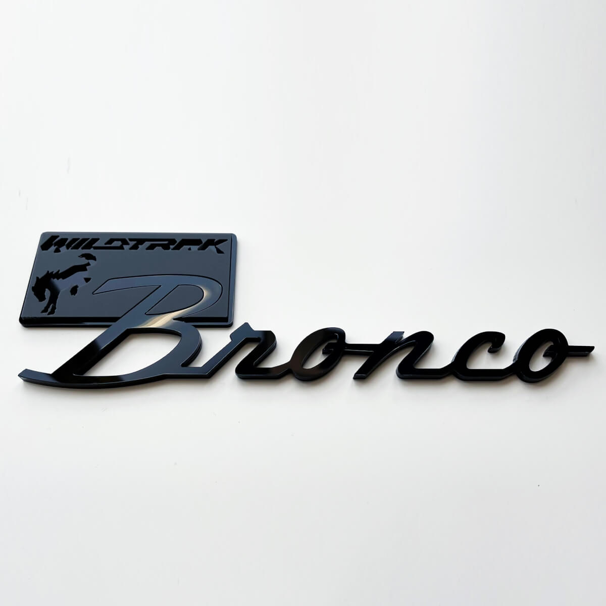 Bronco Wildtrak Fender Badges Emblème de hayon Badge 3D Noir vs Gris
