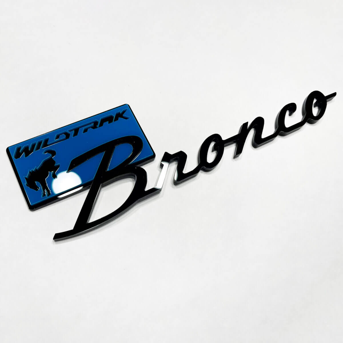 Brronco Wildtrak Fender Badges Tailgate Emblem 3d Badge Black vs Blue
