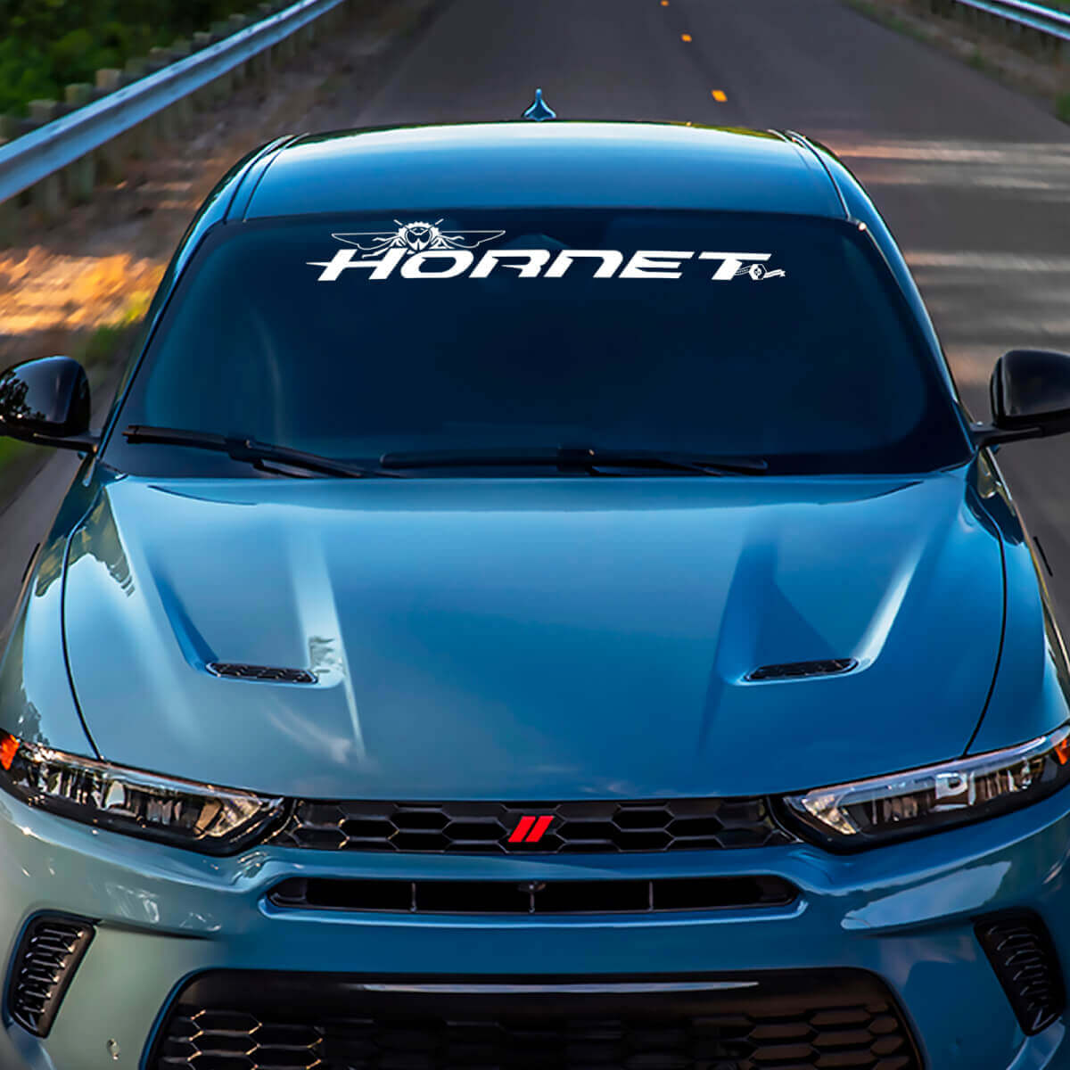 Autocollant de bande de pare-brise - Graphiques en vinyle personnalisés adaptés à Dodge Hornet 3
