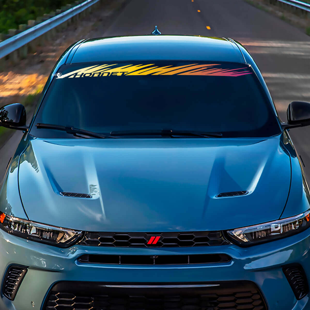 Banner de pare-brise Sticker Sticker - Graphique en vinyle personnalisé ajusté pour esquiver Hornet
