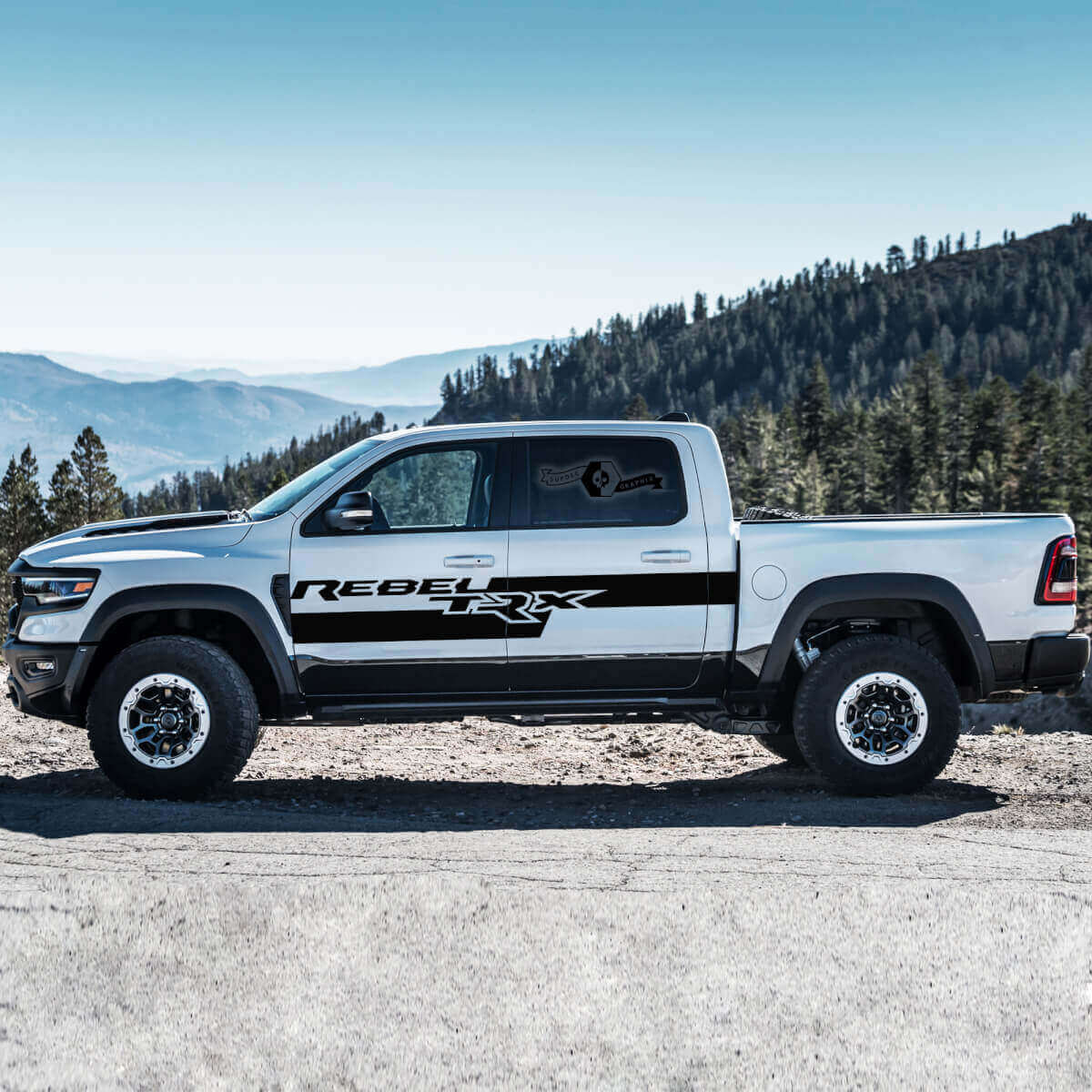 Set d’autocollants vinyle rayures latérales style TRX pour Dodge Ram Rebel 2021+