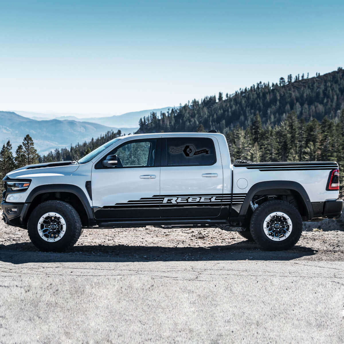 Kit d'autocollants vinyle bandes latérales style Rebel TRX pour Dodge Ram Rebel TRX 2021+