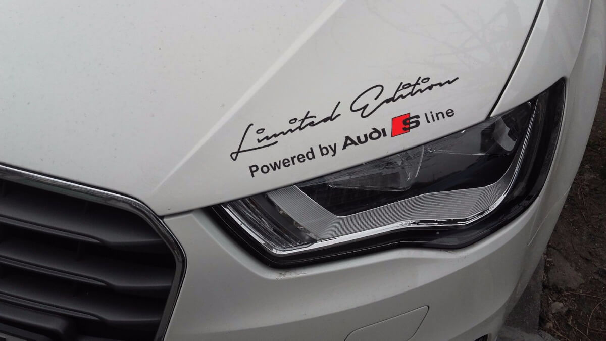 Autocollant vinyle de capot édition limitée Powered by Audi S Line pour Audi S3-6