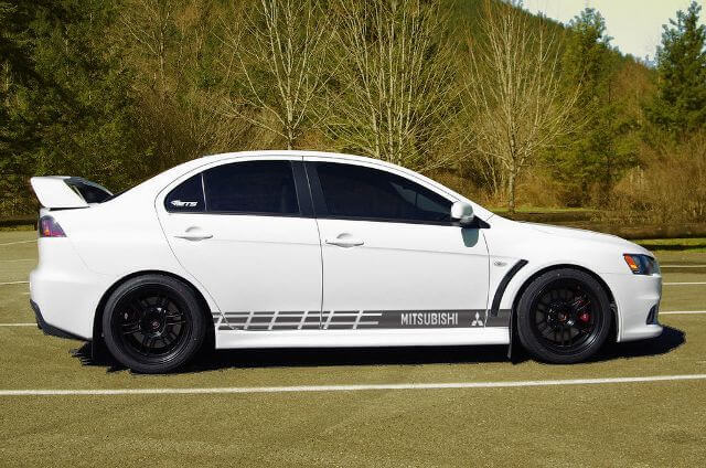 Autocollant de décalcomanie de course automobile Lancer / Lancer Evolution graphique en plusieurs couleurs