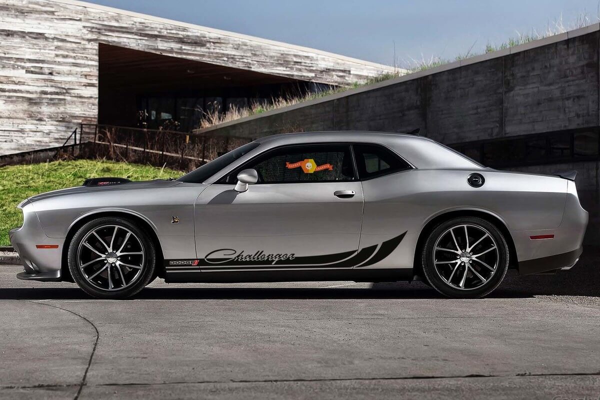 DODGE CHALLENGER 2x Racing Stripe vinyle graphique corps autocollant logo 2 couleurs
