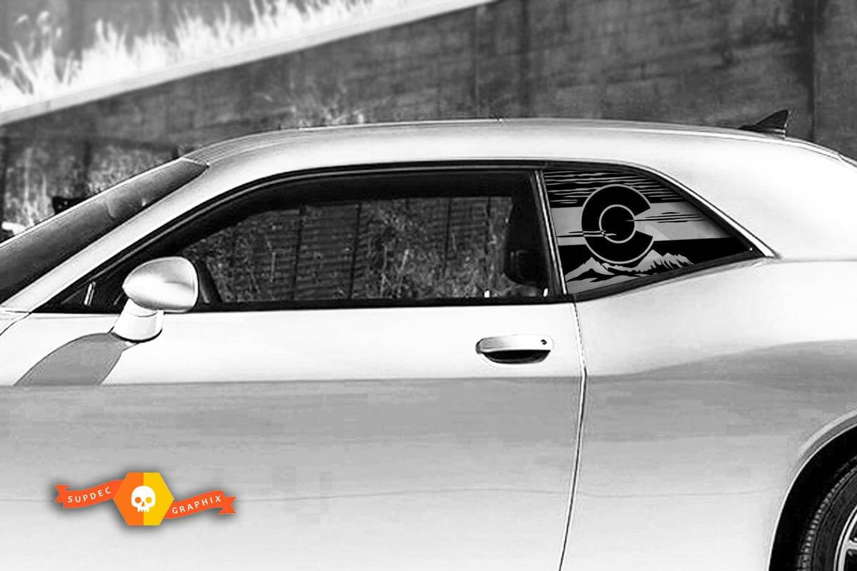 Autocollant de fenêtre latérale Dodge Challenger Colorado drapeau nuages ​​montagnes autocollant
