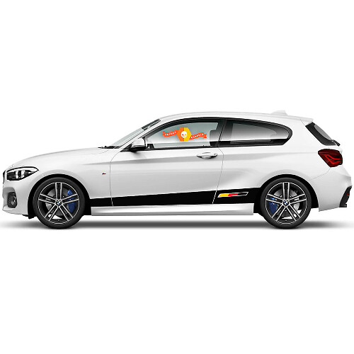 Paire d'autocollants graphiques en vinyle pour le côté de la BMW Série 1 de 2015 sur la palette du bas de caisse.
