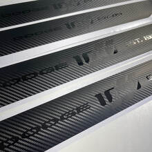 4x Autocollants en vinyle pour seuil de porte Dodge Challenger 100e anniversaire
 2