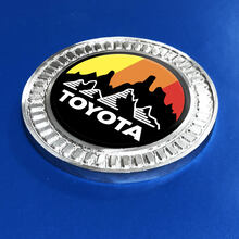 Badge 3D Toyota Mountains Emblème rétro en métal et aluminium
 2