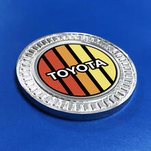 Badge 3D Toyota Vintage TRD Retro Heritage Racing Stripes Emblème en métal et aluminium
 2