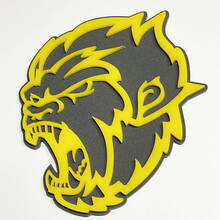 Badge 3D Angry Yeti Sasquatch Bigfoot, jaune brillant vs gris, emblème de garde-boue
 2