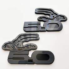 COYOTE 5.0 Fender Badges Emblème 3D Badge Noir vs Gris 2
 3