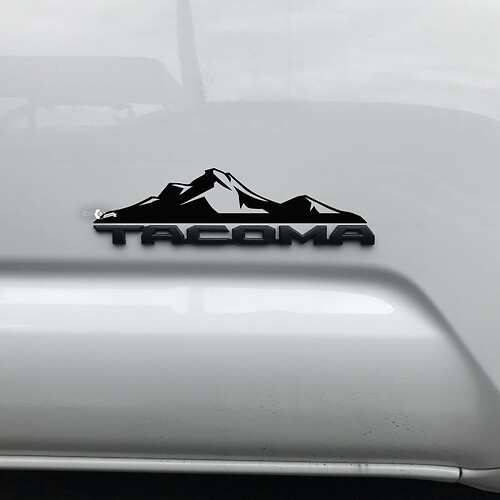 Autocollant autocollant Toyota Tacoma Mountains sur badge Tacoma 3
 1