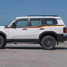 Bandes d'accentuation des portes latérales Toyota Land Cruiser Autocollants en vinyle Graphique 2 couleurs
_3