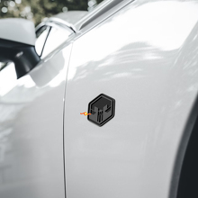 Badge de garde-boue Tête de mort dans un hexagone Emblème de hayon Badge 3D 2