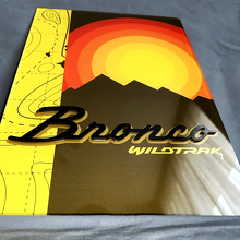 Panneau d'art mural de garage en acrylique brillant Heritage Bronco Wildtrak 2