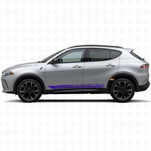 Autocollant Vinyle de Bas de Caisse à Rayures Courbées à Damier pour Dodge Hornet 2023+ 2