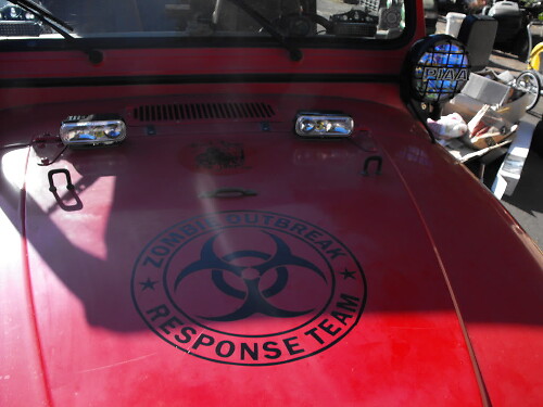 Autocollant Vinyle Capuche Logo Style Biohazard Zombie pour Jeep Wrangler