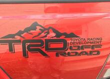2 décalcomanies TRD Toyota Tacoma Tundra autocollant en vinyle hors route graphique 4x4 2