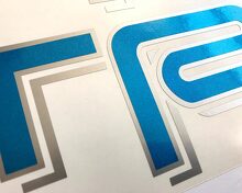 Toyota TRD 4X4 Off Road Tacoma Tundra Truck Stickers Autocollants Bleu vif métallisé 2