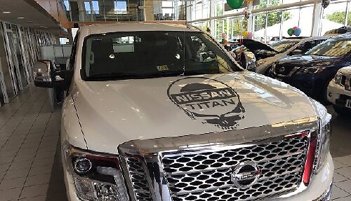 2 Camion vinyle capot autocollant autocollant Nissan Titan graphique crâne hors route 5.6L logo