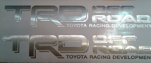 Autocollant en vinyle style chrome logo TRD pour les côtés de lit Toyota Tacoma
