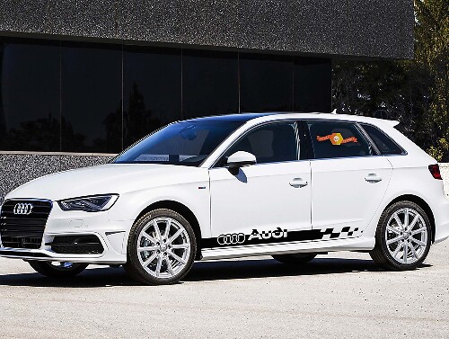 Kit d'autocollants en vinyle à rayures latérales à damier style course pour Audi A5