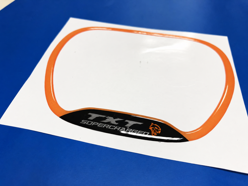 SRT Hellcat Style Orange Supercharged Custom TXT Cat Domed Trim Ring — Autocollant vinyle (volant) pour Dodge Challenger