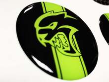 Hellcat Lime Fuel Door Insert emblème en forme de dôme autocollant pour Challenger Dodge
 2