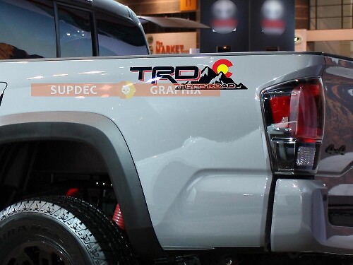 Autocollant vinyle de style drapeau TRD Colorado pour flanc de caisse Toyota Tacoma