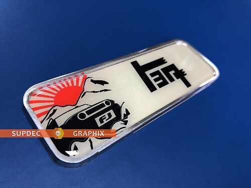 TEQ FJ Cruiser Rising Sun en aluminium 3D bombé emblème de badge latéral