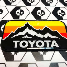 Toyota Mountains Vintage Rétro Badge Écusson Autocollant Bombé avec Polystyrène à Haute Résistance 3