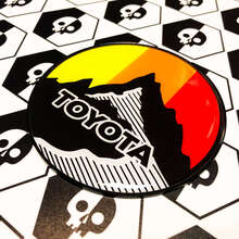 Nouveau Toyota Sun Mountains couleurs vintage badge emblème en forme de dôme autocollant avec polystyrène à fort impact
 2