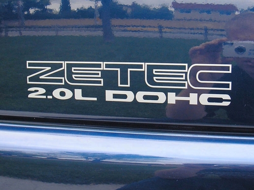 2 décalcomanies d'emblème ZETEC 2.0L DOHC 1997-2002 Ford Escort ZX2 97-02